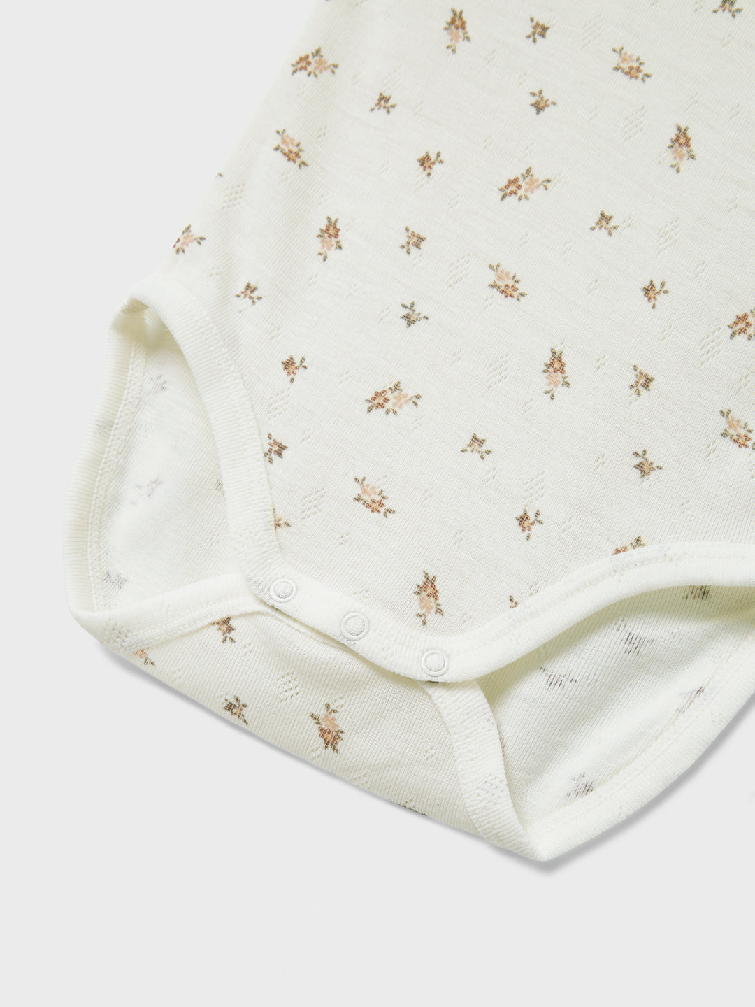 name it mini WANG WOOL NEEDLE LS BODY - Snow White | Small flowers - Torgunns Barneklær AS