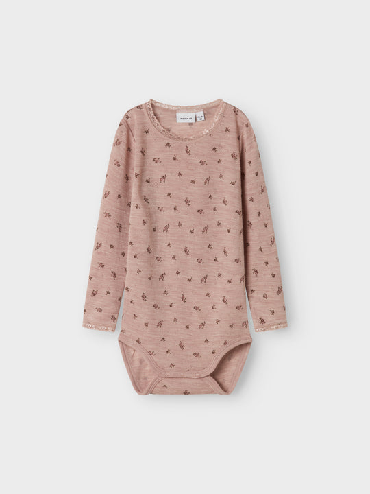 name it mini WANG WOOL NEEDLE LS BODY - Shadow Gray | Small flowers - Torgunns Barneklær AS