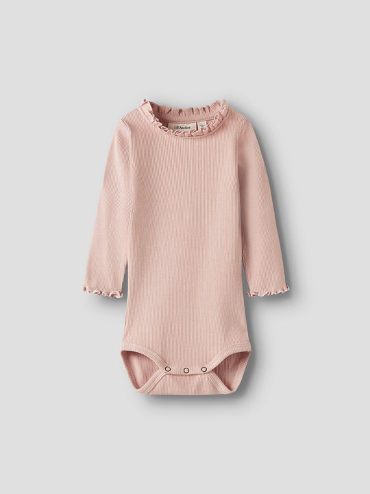 Lil' Atelier Baby NORA LS SLIM BODY - Cameo Rose - Torgunns Barneklær AS