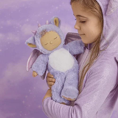Lilla dragekoseleketøy for barn, myk plys med vinger og hette, perfekt som barneklær eller babyutstyr