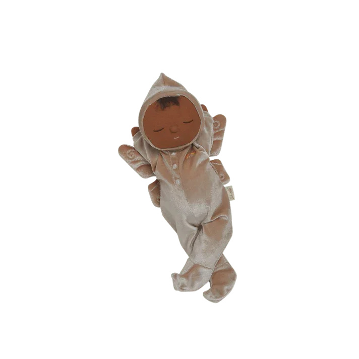Myk babydukke i ull med vinger og hette, perfekt som barneklær eller leketøy for spedbarn