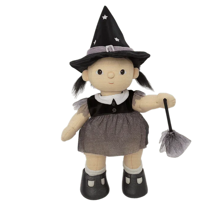 Myk heksedukke i sort hatt og kjole, perfekt barneklær til halloween eller lek