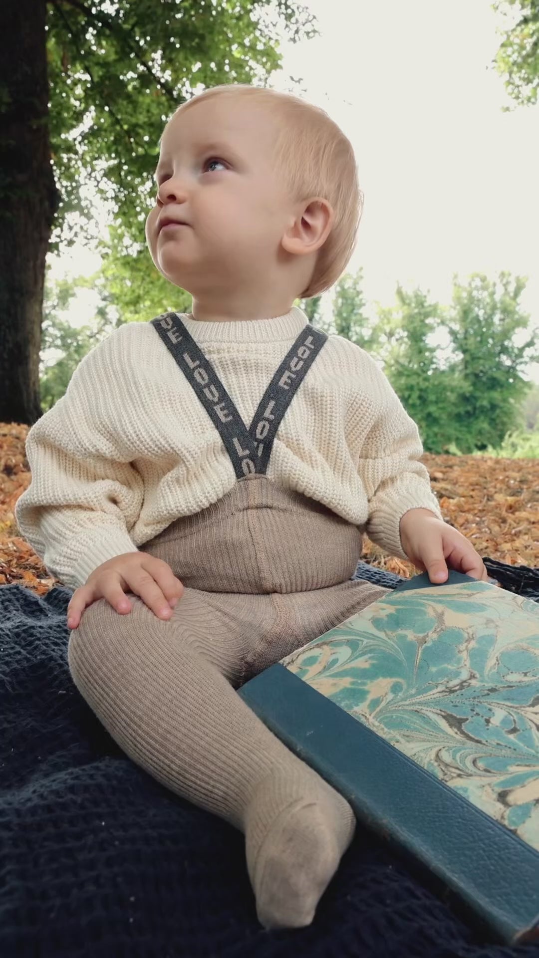 Silly Silas® | Classic strømpebukse med seler – Peanut Blend Patterned