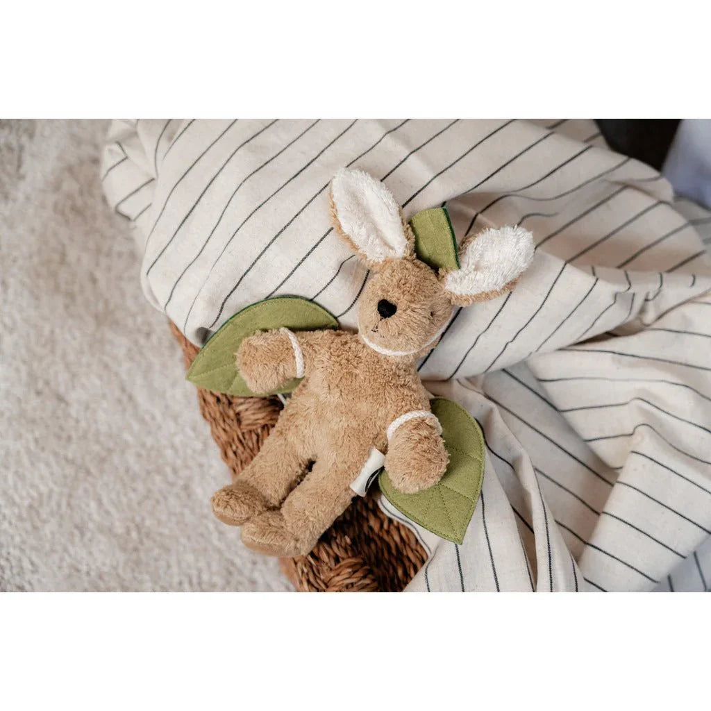 Myk kaninplys med grønne blader, perfekt babyutstyr for spedbarn og småbarn