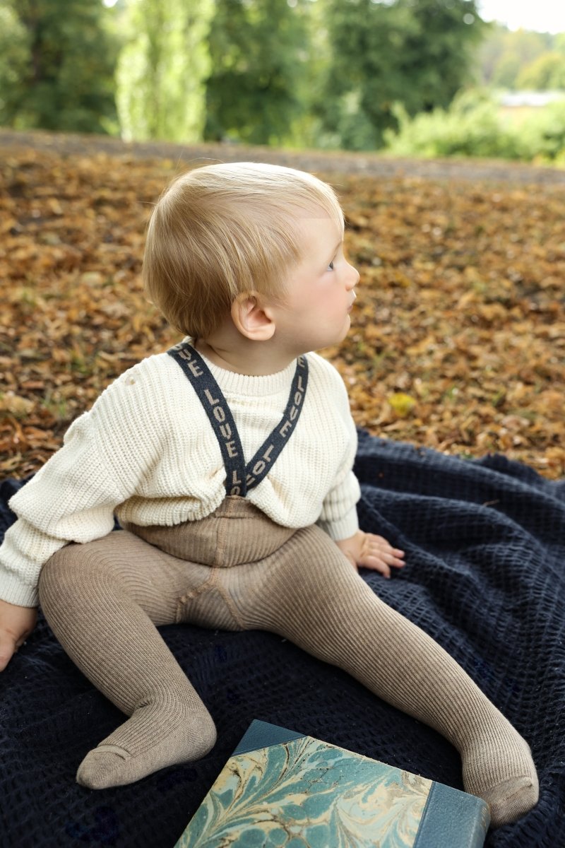 Silly Silas® | Classic strømpebukse med seler – Peanut Blend Patterned | Torgunns Barneklær AS