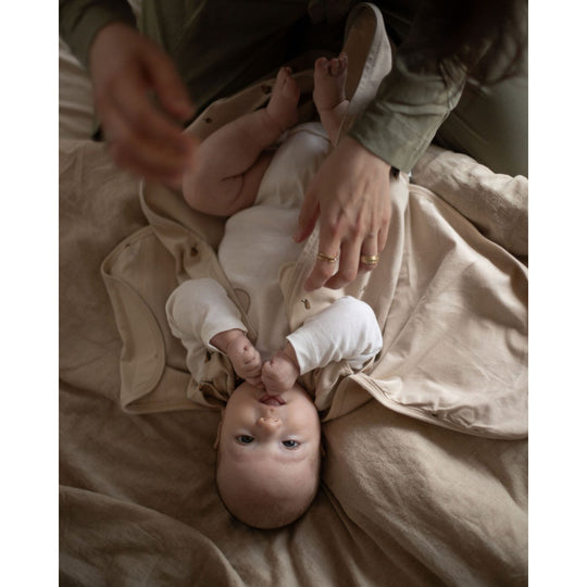 Easygrow | Swaddle Svøpepose - Blomsterprint Offwhite