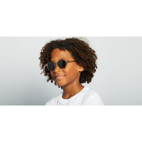 IZIPIZI Solbrille JUNIOR 5-10år - BLUE TORTOISE - Torgunns Barneklær