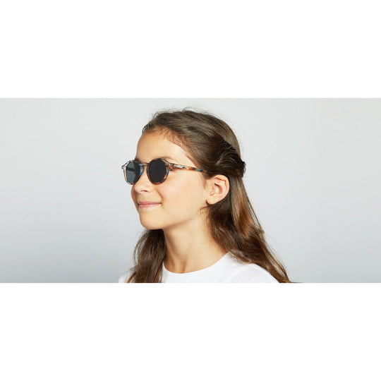 IZIPIZI Solbrille JUNIOR 5-10år - BLUE TORTOISE - Torgunns Barneklær