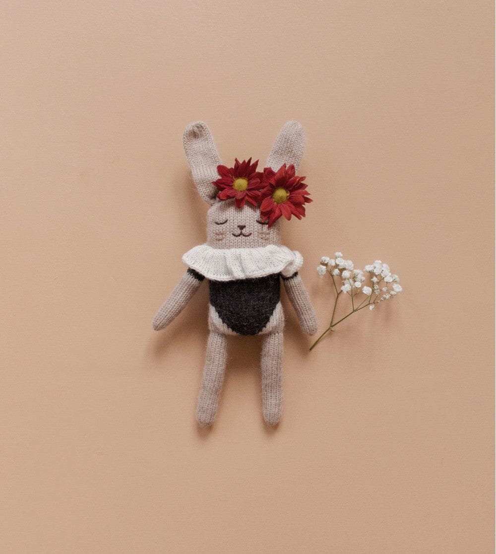 Main Sauvage Bunny Knit Toy - Black Bodysuit | Torgunns Barneklær AS